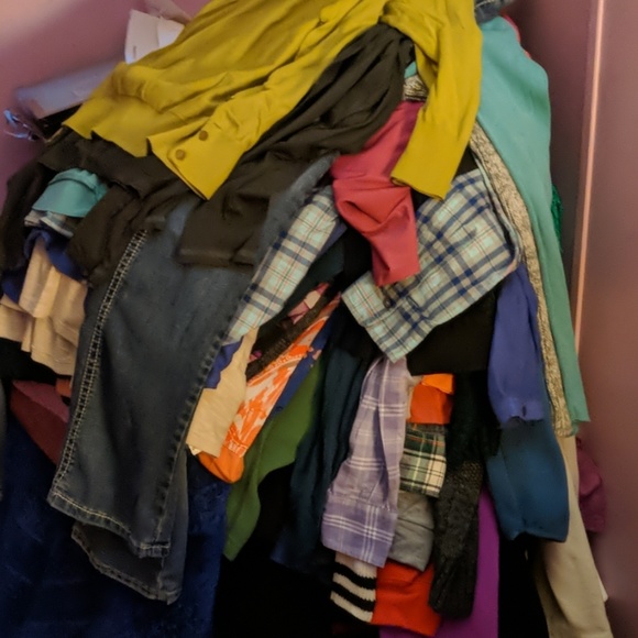 Mystery Box of Women's Tops - Picture 2 of 2